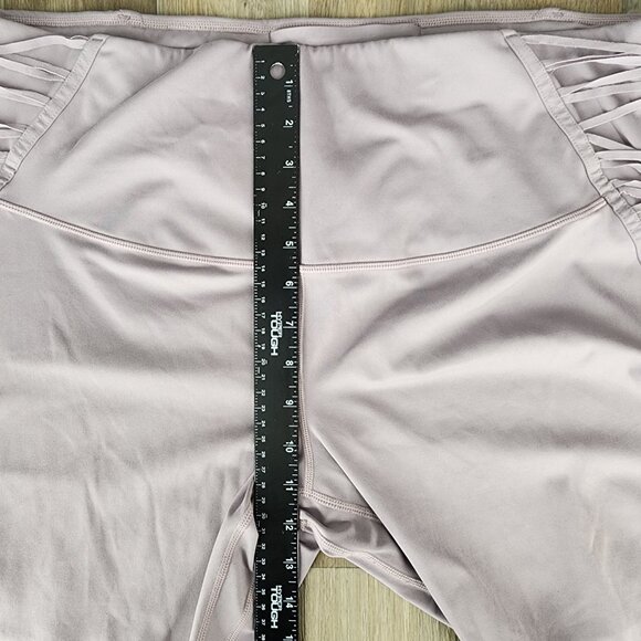 Women's Lavender Ruched Leggings - Picture 6 of 8